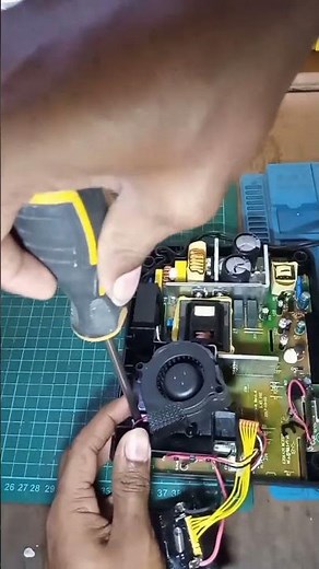 Convert Makita DC18RF 100V to 220V