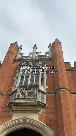 Inside Hampton Court Palace 🔥 #hamptoncourtpalace #anneboleyn #henryviii #tudorhistory #history