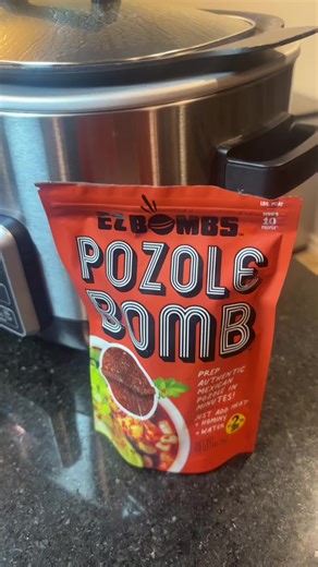 Easy meal ideas at your finger tips! I like eating this with corn tortillas topped with cilantro, radishes, some cabbage! Soo good @@EZ Bombs##easydinners##tiktokmademebuyit##pozole##easymeals##dinnerideas