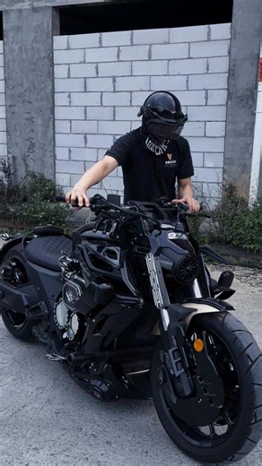 New Benda LFC 700 Beast #harleydavidson #style #monster #unleashed #review #sound #biker #batman