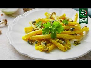 Ziti con Funghi Pioppini, panna di soia e zafferano