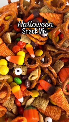 6.9K views · 49 reactions | This Halloween Chex Snack Mix is so good, it's scary!  Thanks to fantabulosity_blog on Instagram for this frightfully delicious recipe. Don't forget to save this recipe for your next Halloween party! #ChexMix #HalloweenTreats #SpookySeason | Chex | Facebook
