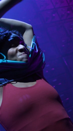 📽🍿 The trailer for Frantic Assembly's Lost Atoms is here! Come fall in love 💞 Jess and Robbie. A chance meeting, some disastrous dates, an extraordinary transformative love. It’s the stuff of fairy tales. Or is it? Written by Anna Jordan (TV’s Succession and One Day), Lost Atoms is by turns funny and heartbreaking; a timeless story which explores how love shapes our lives and how we remember it. Two people plunge deep into their shared pasts and propel themselves into multiple futures, riskin