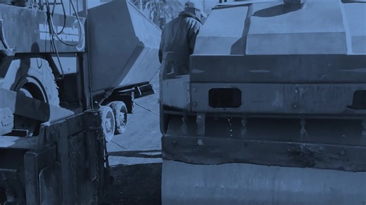 🚧 ¡La obra pública sí nos importa! Recomposición de base y carpeta asfáltica en 40 calles 🔵 🏗️ El Municipio de Tunuyán inició un ambicioso plan de reencarpetado que abarca distintas calles del Departamento. Esta obra se desarrollará en zonas de gran concurrencia vehicular, con el objetivo de mejorar la transitabilidad y conectividad vial para todos los vecinos y vecinas. 👷🏻 La intervención representa más de 28.000 m² de recomposición de base y carpeta asfáltica. Gracias a una gestión ordena