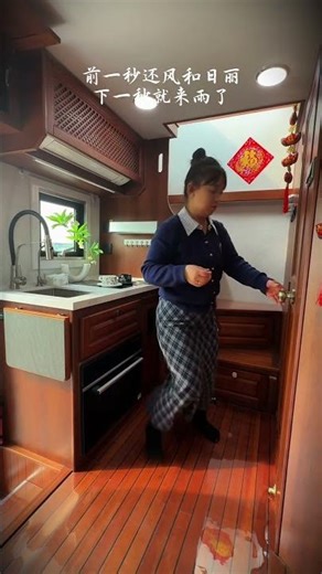 What's it like to encounter thunderstorms during a spring outing in a motorhome?