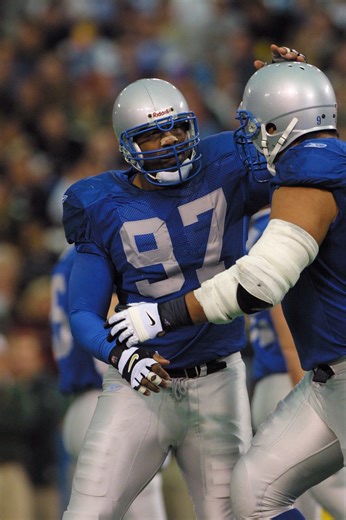 Detroit Lions great Tracy Scroggins dies at 56; family suspects CTE