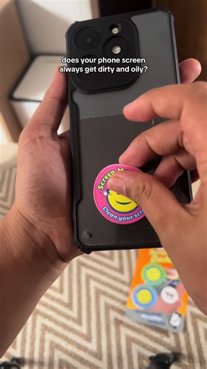 Screen Daddy - Microfiber Sticker to Clean Dirty and Oily Screens