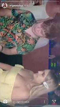Arigameplays deja tocar sus pechos 🔥