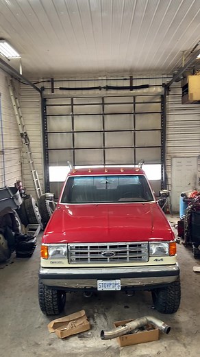 Restoring a 1987 Ford F250 4x4 Truck | Bricknose Restoration