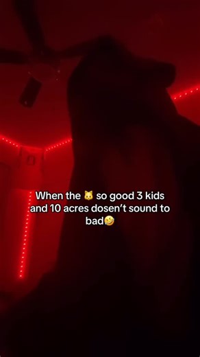 Zion Rowland 🇯🇲 on Instagram: "😂😂🤦🏾‍♂️. #funny#memes #reels #reelsinstagram #instagramreel #instagramreels #instareel #instareels #reelslover #reelslovers #trending #trendingreel #trendingreels #blowthisup #discoverunder1k #explorepage✨"