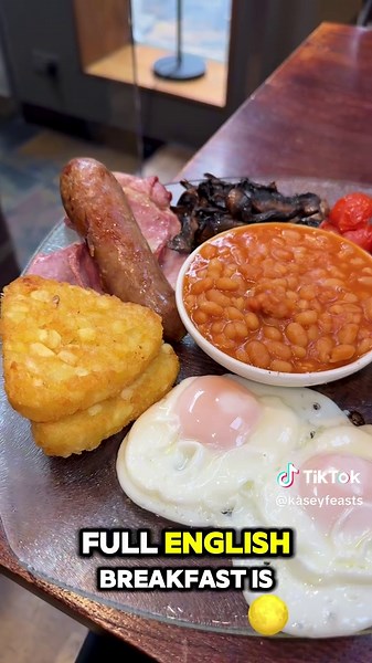 🌿 The Old Vine 📍 8 Great Minster St, Winchester SO23 9HA, United Kingdom 📱 Social: @oldvinewinch