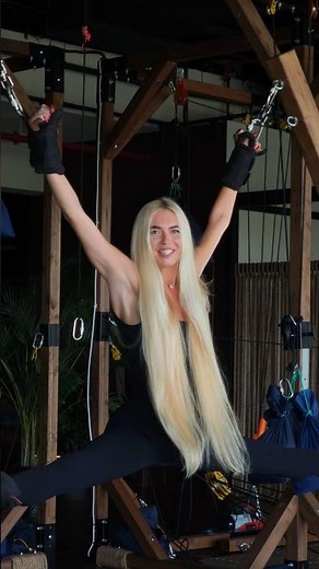 The Most Beautiful Splits I’ve Ever Seen… And She’s Floating 😱🩰