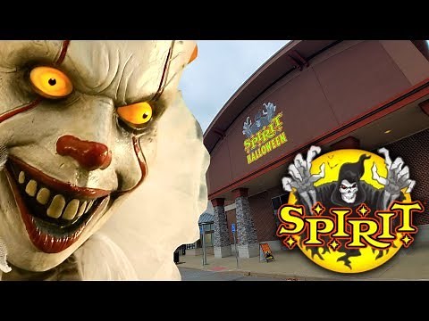 SPIRIT HALLOWEEN 2019 inside ABANDONED MICHAELS CRAFT STORE - WHEELING WEST VIRGINIA