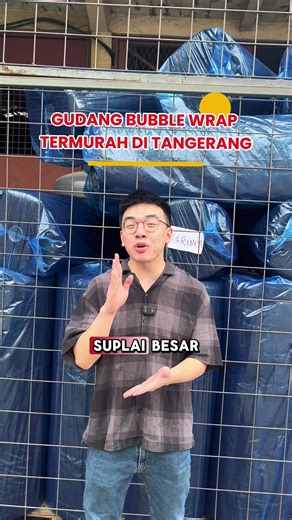 Butuh bubble wrap siap supply besar? 🛒 Dari 50 sampai 1000 roll, pabrik ini bisa produksi tiap hari! Kualitas terjamin, bubble nggak gampang pecah. Chat sekarang & sebutin jumlahnya, siap dikirim sesuai kebutuhan! #bubblewrapmurah #bubblewrap #packagingsolutions #grosirlakban #lakbanviral