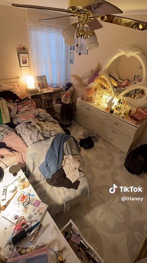 Spring Semester Room Cleaning Time Lapse
