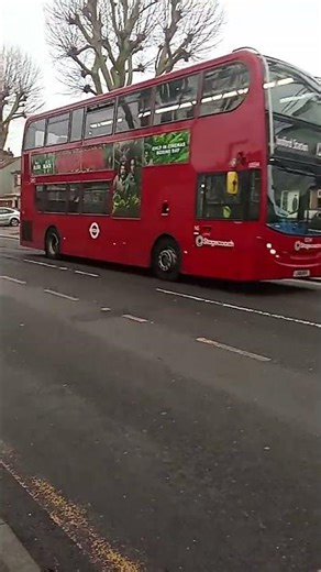 128 bus route going to Romford station