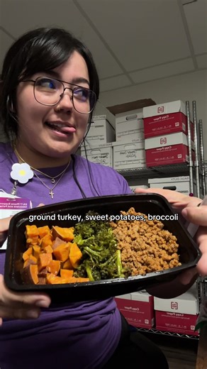 Listen ya girls gotta eat when she’s getting 15,826 steps in 🙄 #fyp #cna #wieiad #nursingstudent #12hrshifts