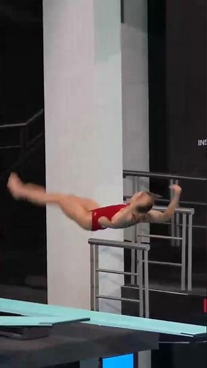 Stunning Women’s Diving Moment | 3m Springboard Entry