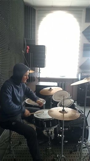 One Direction - Magic #onedirection #louistomlinson #zayn #drums #drumming #musicstudio