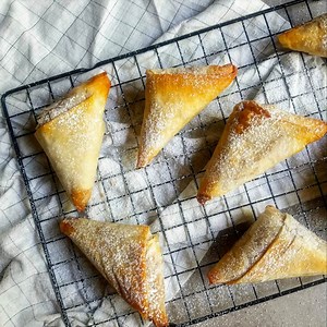 Easy Apple Turnovers - Lite Cravings