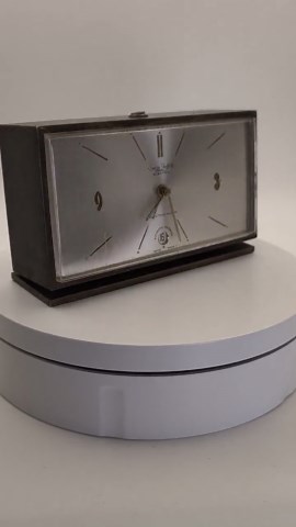 Mid-century Modern Swiza Sheffield Brass Desk Clock – Rare Automatic Calendar – 1960s Swiss - Etsy