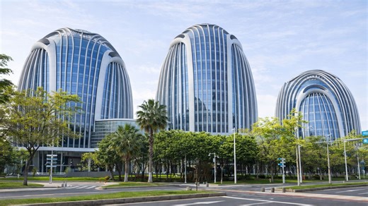 Un complesso architettonico in Cina presenta torri dal design arrotondato simile