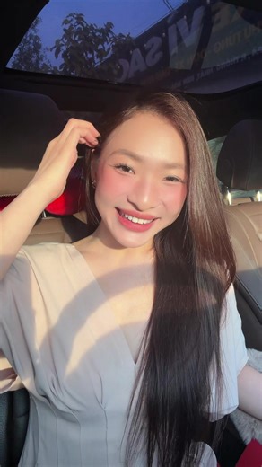 Màu tóc nâu đẹp tôn da cho nữ