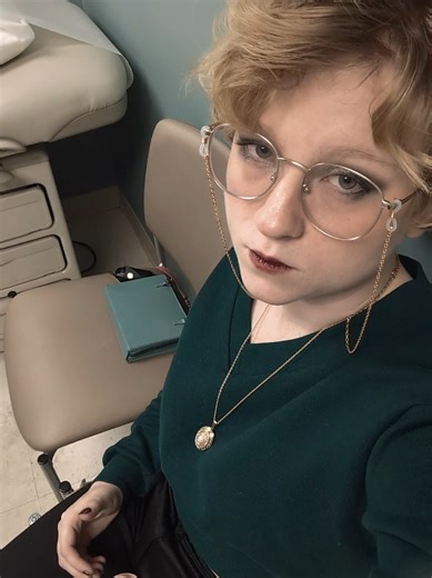 my hand tremors are a ✨Feature✨ and honestly what else should I do for 15-20 minutes waiting on my Dr to come into the room? I also wanted to share the fit bc honestly it was fire and I got so many compliments. If I'm going to feel like shit I'm going to look good doing it. also I've been compared to a grumpy kitten and I can see it now. #rbfqueen #ootd #cronicillness #genderwhatsthat #slytherinaesthetic