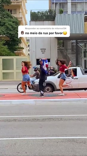 Dançando Funk na Rua com DC e Agabi Wagner