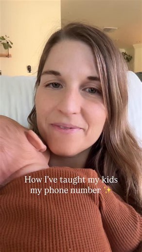 6.4K views · 24 comments | The song every parent should know 﫶  My mom’s (or dad’s) name is _________. His/her phone numbers easy. 555-555-5555 I’ve used this don’t to reach both of my kids my phone number when they were 2.5-3 years old. 癩 | Jamie Young | Facebook