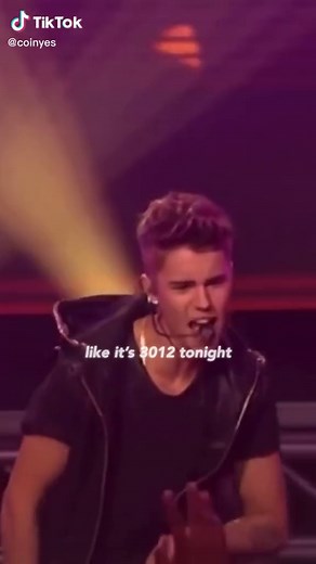 Justin Bieber & Nicki Minaj - Beauty and a Beat Music Video