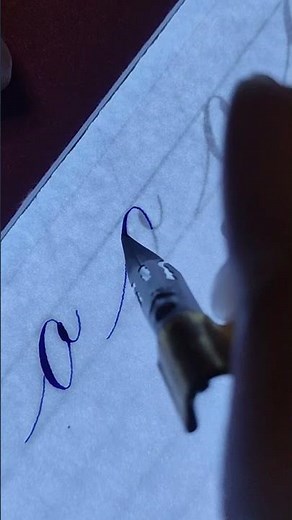 Calligraphy copperplate lowercase 'o' tutorial guide worksheet