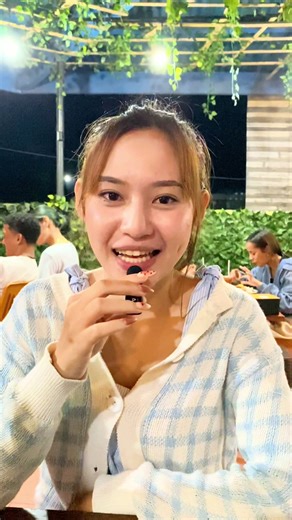 Terima kasih kak sudah kasi review untuk kami 🙏🏻❤️ ✅WA KEDAI 0821 5506 0054 ✅Alamat Kedai Teras Rumah : Jalan dr Wahidin (depan herlin salon), Kota Maumere. Dari gramedia jalan terus ke arah barat sejauh 200 meter, nanti kedai teras rumah ada di kanan jalan. ✅Buka senin - sabtu, jam 11.00 - 21.30 Wita #maumere #warungmakandimaumere #maumerefood #kulinermaumere #inimaumere