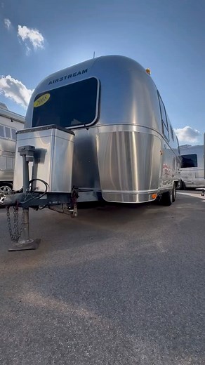 Good older used Airstream travel trailer for sale. 2008 Airstream Safari LS 23C Colonial Airstream #airstream #camping #camper #rv | New Jersey Outdoor Adventures with Patrick