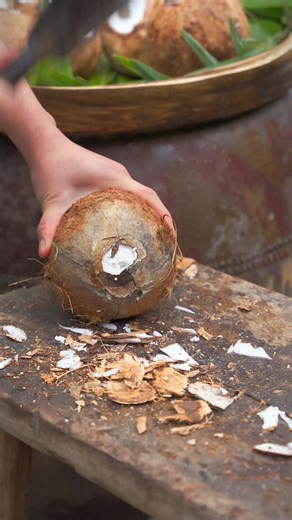How Chinese Shampoo is Made: A Traditional Art
