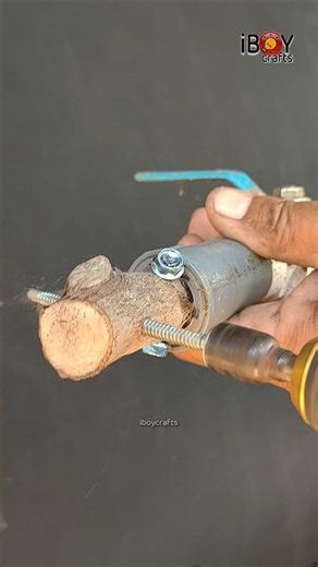 Cool DIY Plumbing Ideas! How to Remove Broken Metal Threads from Pipes #diy #plumbing #ideas