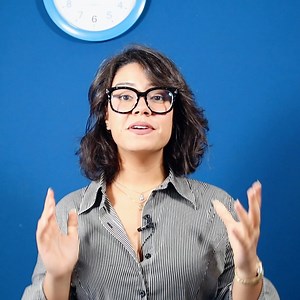 Vous voulez maîtriser l'anglais mais votre emploi du temps est chargé ? 🕒📅 Chez Wall Street English, nous comprenons vos contraintes. Avec nos cours flexibles, vous pouvez étudier quand vous voulez et où vous voulez. Que vous soyez à la maison, au bureau ou en déplacement, notre plateforme vous permet de progresser à votre rythme. Rejoignez-nous et découvrez une nouvelle façon d'apprendre l'anglais. de | Wall Street English