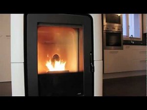 Chauffage poêle à pellets granule mcz toba vidéo démonstration