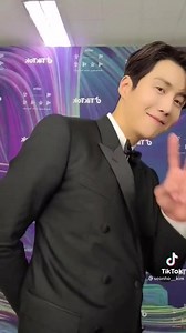 2.7K views · 302 reactions | May kumakatok! Pakitingin kung sino. Papasukin mo na rin... Sa puso ko.  | Noona Chronicles | Facebook