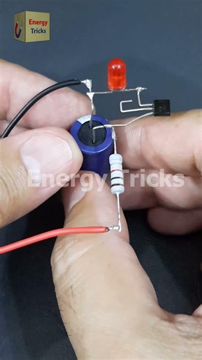 LED Flasher Circuit LED Strobe #shorts