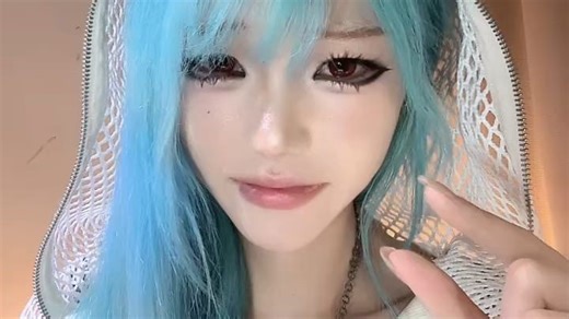 [2025-08-05 ][芃wwww]芃芃