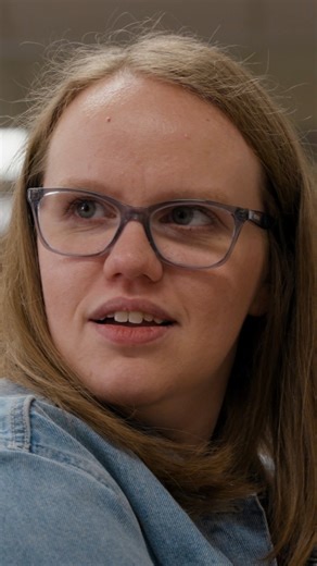 February #TeamSPS Employee of the Month Cassidy Claiborn crosses cultural divides as an English Language Development (ELD) Specialist educator to offer support to students at Kickapoo High School.📝🌎📖 Cassidy is breaking down barriers to make sure her students get the best education possible. #SPSProud | Springfield Public Schools, Springfield, MO