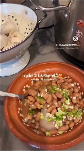 Authentic Frijoles de la Olla 🇲🇽 | Easy Homemade Mexican Beans