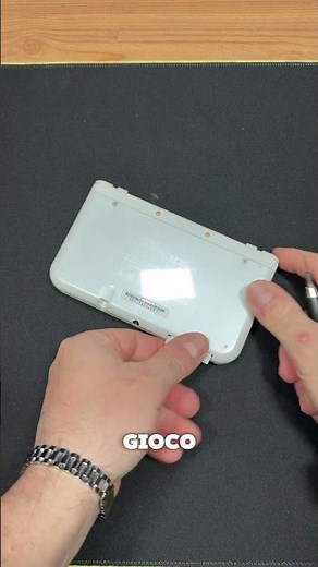 How to Change the Battery on a New Nintendo 3DS XL (Quick Tutorial) 🔋