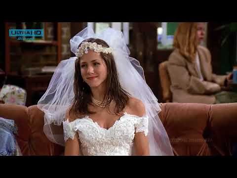 Friends-HD videos-Ross and Rachel first met at the Central Perk coffee shop. S1-E1-01