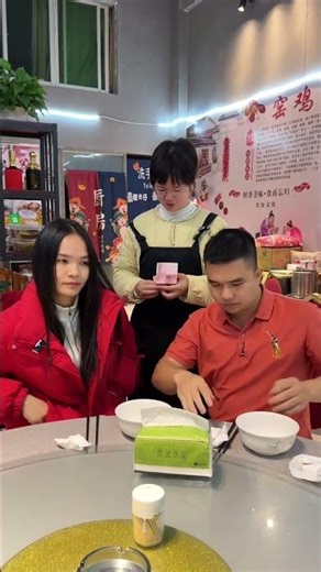 Caught Off Guard! The Change Surprise You Can't Miss SurpriseMoment CashierFail