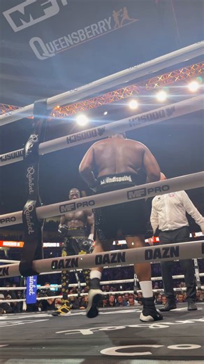 Disgraceful from Chisora’s corner tonight. Coming into the ring in the first round and now this. I get it’s Chisora’s farewell fight but he should’ve been DQ’d twice over