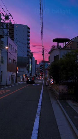 東京トワイライトストリート — 夕暮れの街に迷い込んで