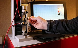 材料试验机 | 碳纤维单丝拉伸性能：杨氏模量，屈服强度&拉伸强度