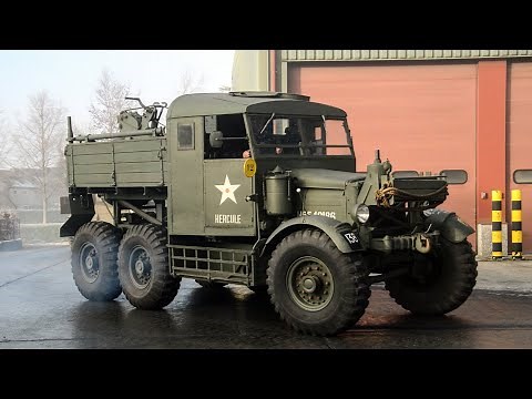 Scammell Pioneer slowly passing by